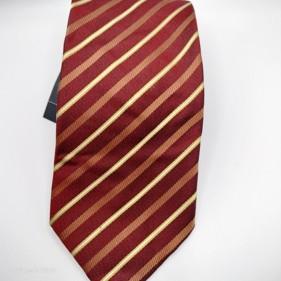Charles Wain Men's Silk Striped Red and Gold Tie Woven Classic Style TAG Formal - Picture 8 of 10